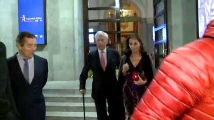 Vargas Llosa asegura que "no" va a rectificar nada de su relato 'Los vientos'