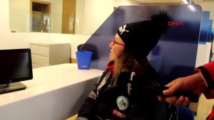 TEMİZLİK İŞÇİSİ, BANKAMATİKTE BULDUĞU 1000 TL'Yİ BANKAYA TESLİM ETTİ