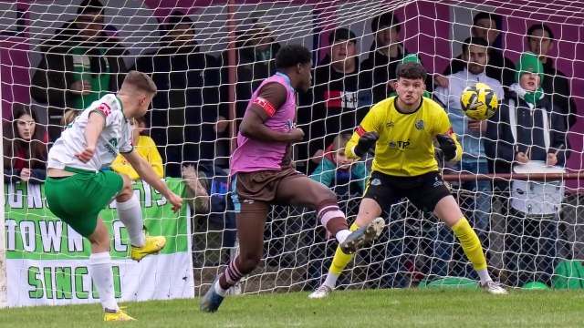 Corinthian Casuals 1 Rocks 2 in pictures