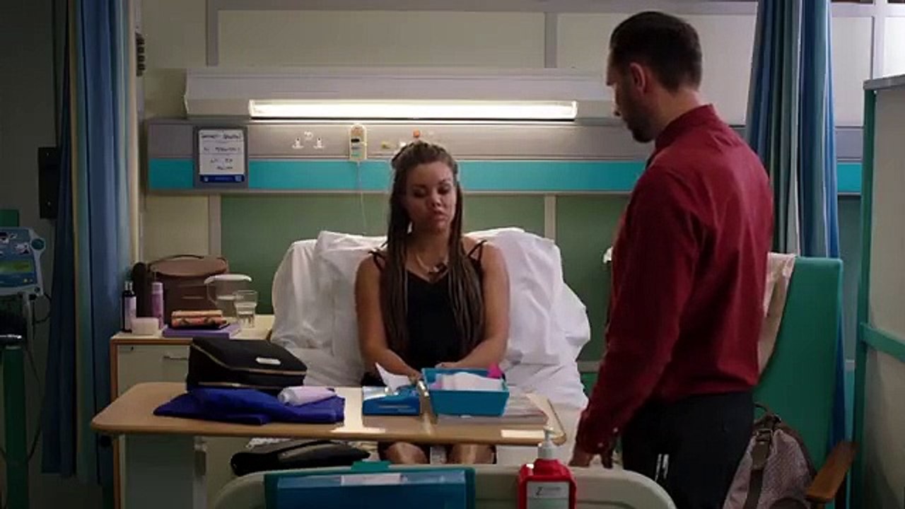 Holby City - Se20 - Ep33 - Bargaining HD Watch