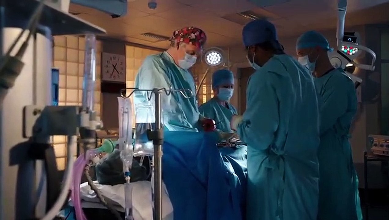 Holby City - Se20 - Ep40 - Inscrutable HD Watch