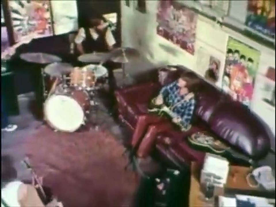 Lookin' out my back door - Creedence Clearwater Revival ( HQ - 5.1 Studio ) -  (480p)