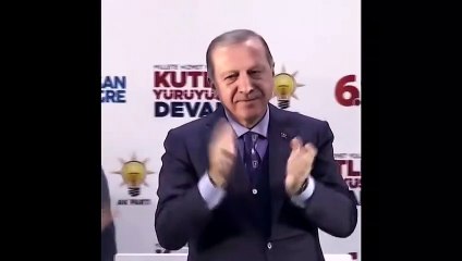 Demirtaş'tan Erdoğan'a videolu 'kefen' göndermesi: Dünya lideri süpermen!