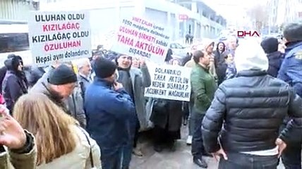 Eylem yapan site mağdurlarına sopalı karşılama