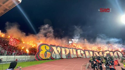 جماهيرالوداد تُبهر الجميع بـ _كراكاج_ خيالي في مباراة الفتح الرباطي (1)