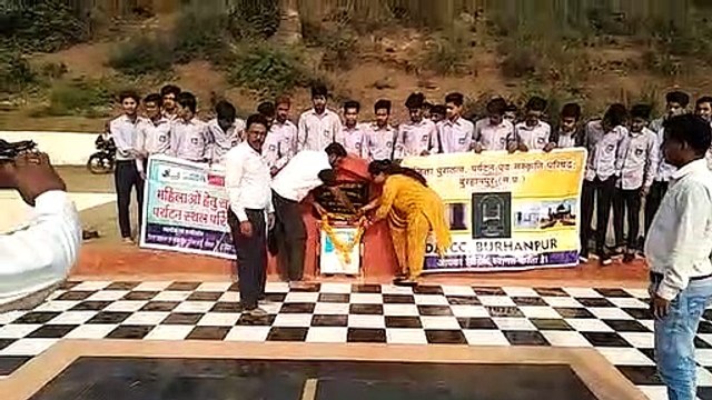 Expressed displeasure on seeing the dirt at Mahatma Gandhi's bone immersion site