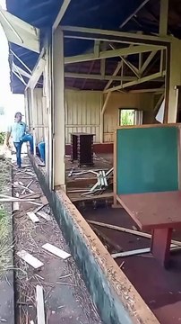 Ladrões 'desmontam' igreja em área rural e furtam tábuas e fios de cobre