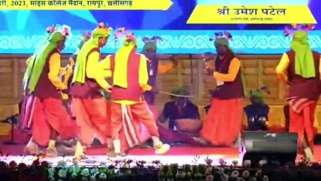 युवा महोत्सव में लोकनृत्य ने बांधा समां