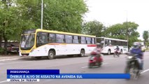 Ônibus é alvo de assalto na Avenida Sul