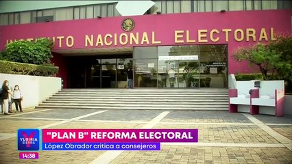 "Una mancha más al tigre" si Corte declara inconstitucional el "plan B": López Obrador