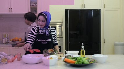Tom Yam Kung, Kerang & Sos, Pencuci Mulut Fruit Cocktail  Air Tangan VIP Bersama Datin Seri Haflin