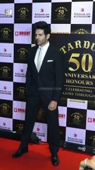 Kartik Aaryan का डैशिंग लुक