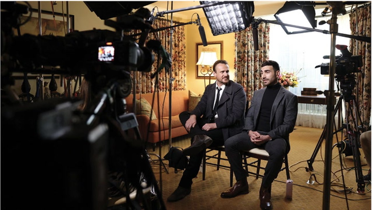 How Apple TV’s ‘Shrinking’ Creators Snagged Harrison Ford and Learned From ‘Ted Lasso’ | Closer Look