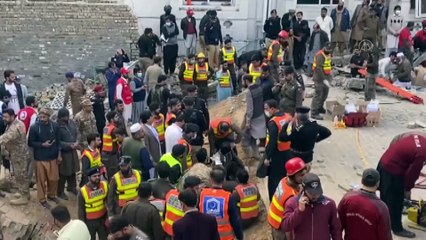 Pakistan'da camiye düzenlenen intihar saldırısında 59 kişi öldü, 157 kişi yaralandı