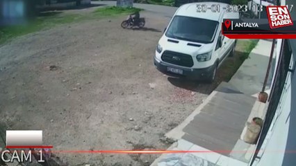 Antalya’da polisle şüphelinin kovalamacasına katılan vatandaş viral oldu