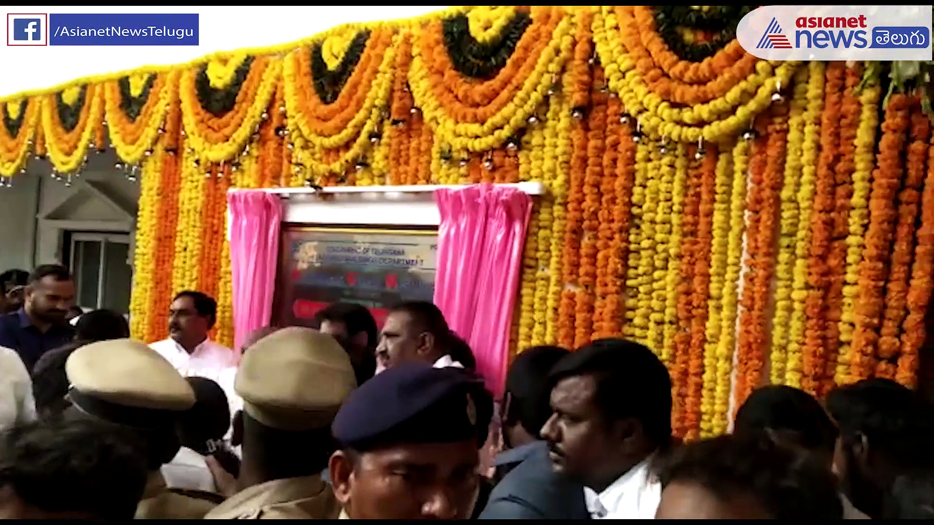 బిఆర్ఎస్ జెండాలతో వెళ్లి కేటీఆర్ ను అడ్డుకుని... ఏబివిపి కార్యకర్తల ఆందోళన