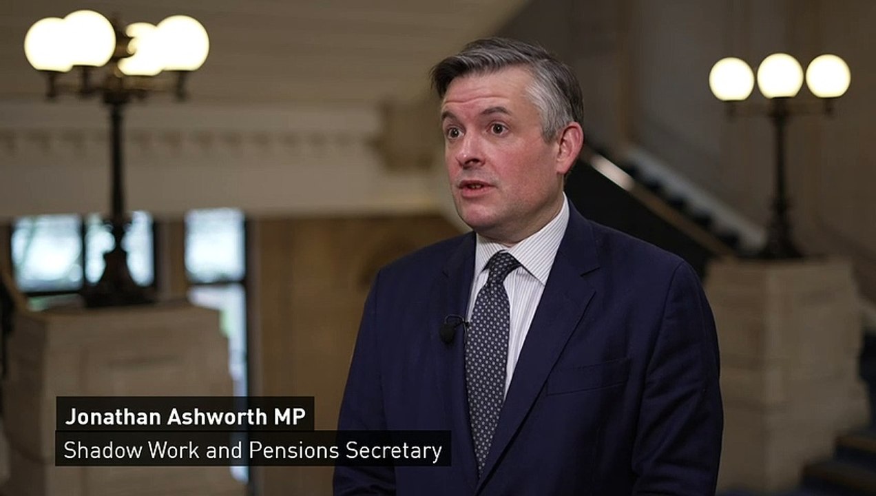 Labour slam govt as IMF report predicts economy will shrink