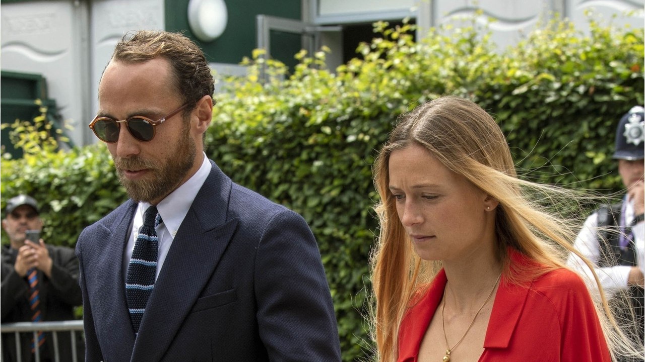 GALA VIDEO - Carole Middleton : quelles sont ses relations avec Alizée Thevenet, sa belle-fille ?