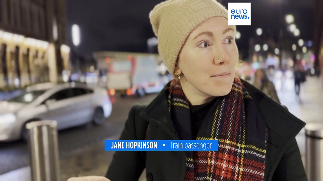 Eurostar leaves hundreds of seats empty to avoid queues at British passport control