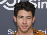 Un an après la naissance de leur bébé par mère porteuse, Nick Jonas et Priyanka Chopra dévoilent enfin le visage de Malti Marie : mais quelle b...