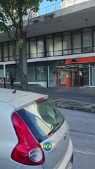 Grades no Edifício JK são retiradas após dois anos, veja o vídeo