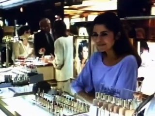 Moscow on the Hudson (1984) | Official Trailer 🎪