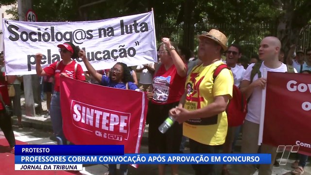 Professores cobram convocação após aprovação em concurso