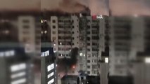 Hindistan'da 13 katlı binada yangın: 14 ölü, 12 yaralı