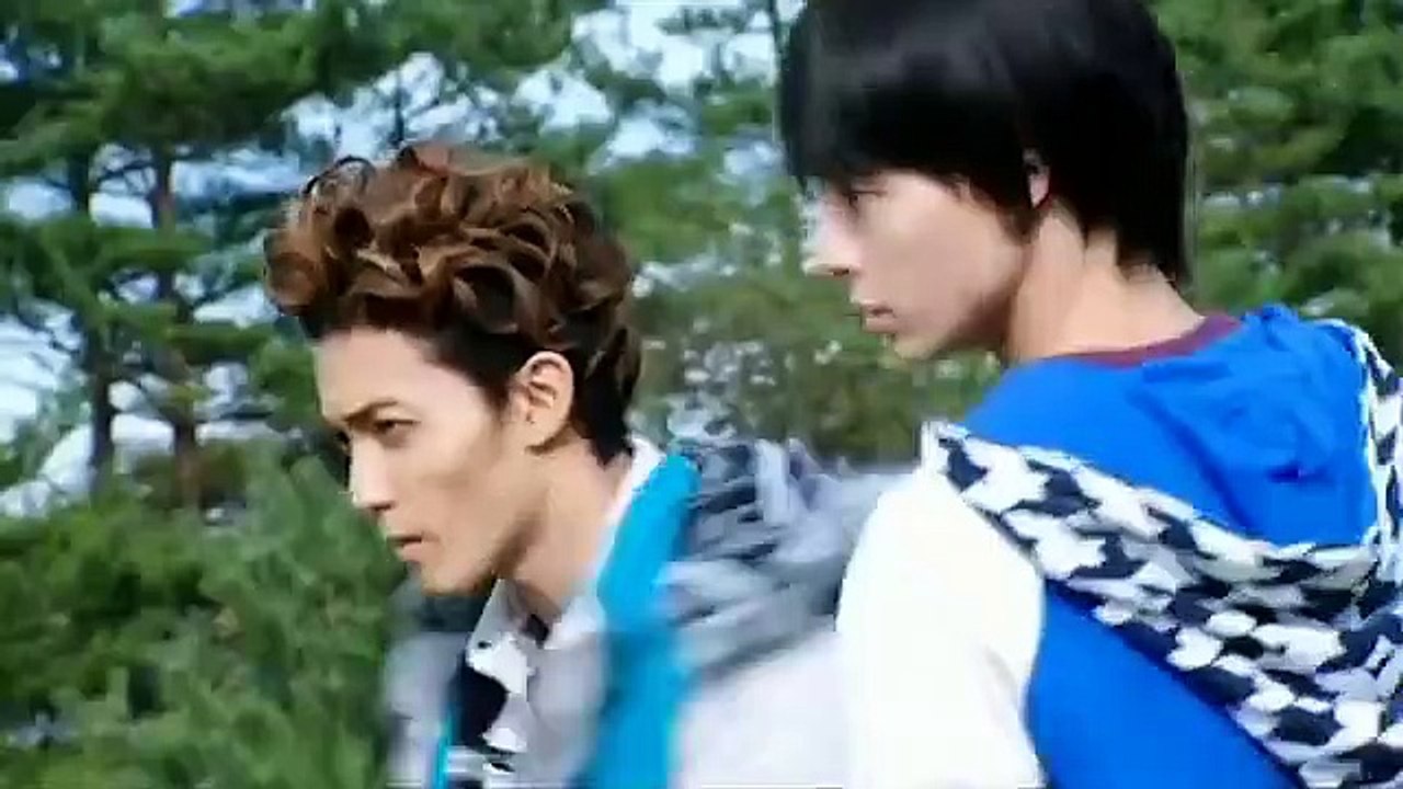 Kamen Rider × Kamen Rider Gaim & Wizard: The Fateful Feudal Movie Wars | movie | 2013 | Official Trailer