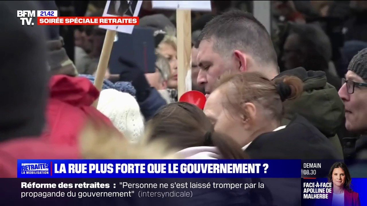 "Élisabeth Borne, tu fous la pagaille !": quand des manifestants reprennent "Born to Be Alive" contre la réforme des retraites