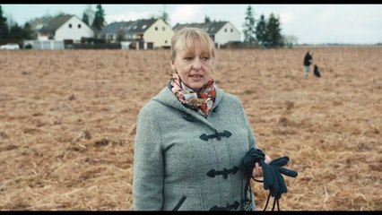 Der Hund begraben | movie | 2017 | Official Trailer