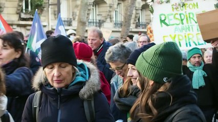 Download Video: Más de 500.000 franceses se concentran en París en protesta por la reforma de las pensiones