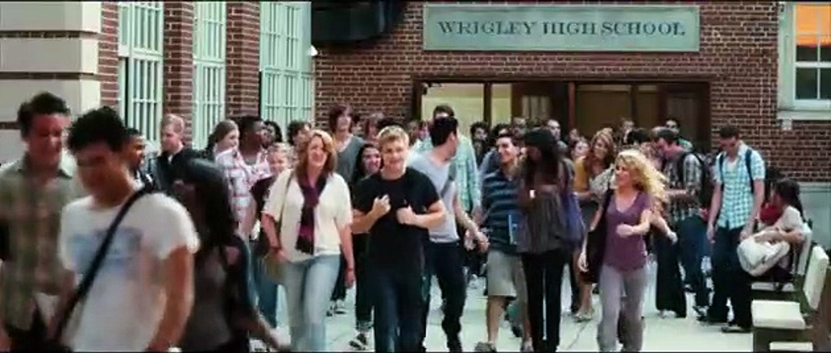 LOL | movie | 2012 | Official Trailer