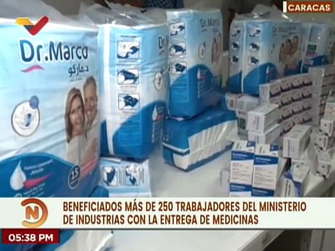 Más de 250 trabajadores del Ministerio de Industrias son favorecidos con entrega de medicinas