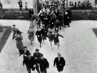 We Are All Murderers | movie | 1952 | Official Trailer