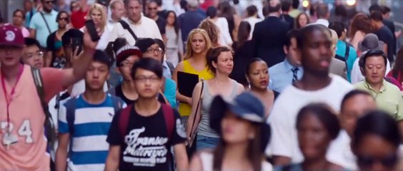 Trainwreck | movie | 2015 | Official Trailer