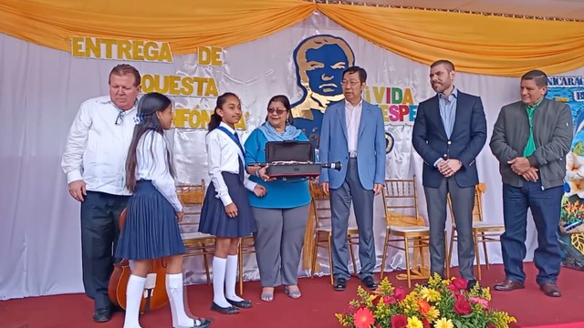 China entrega instrumentos musicales para conformar orquestas en Jinotega