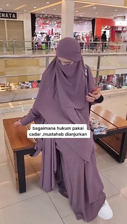 Bagaimana Hukum Cadar ? Simak Ya