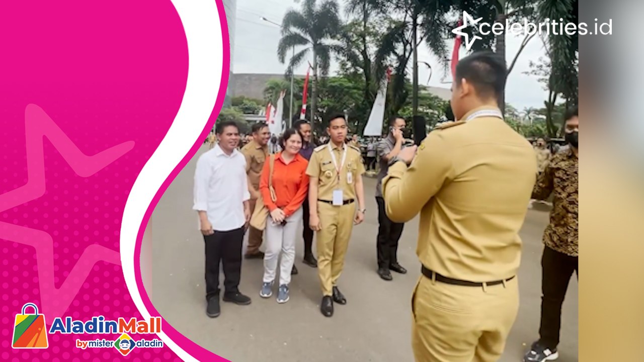 Gibran Rakabuming Dikerubuti Warga, Bupati Kendal Jadi Fotografer Dadakan