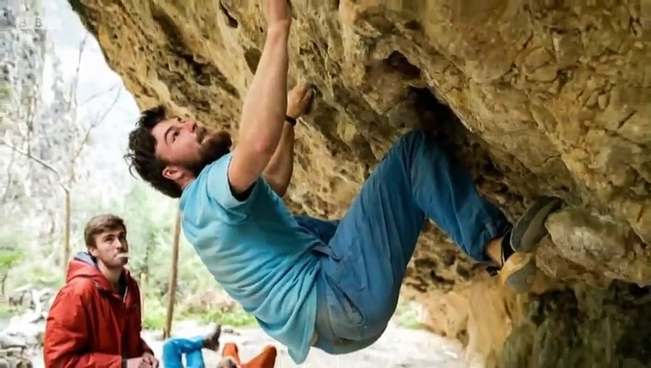 Close Calls - On Camera - Se7 - Ep05 HD Watch