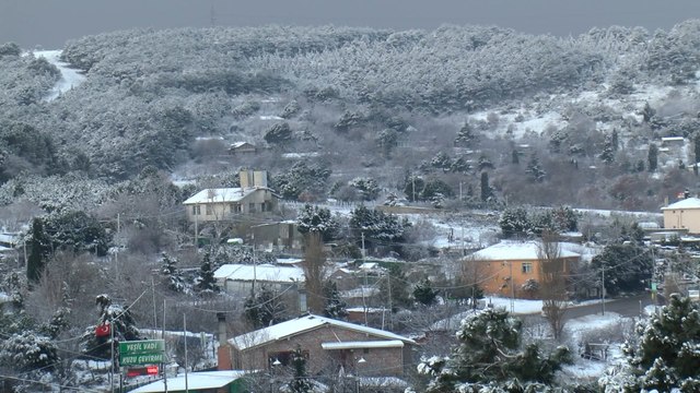 Kartal Aydos ormanı beyaza büründü