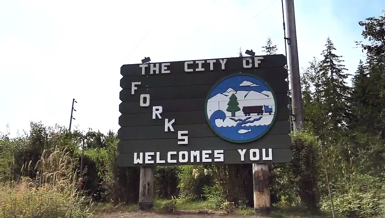 Destination Forks: The Real World of Twilight | movie | 2010 | Official Trailer