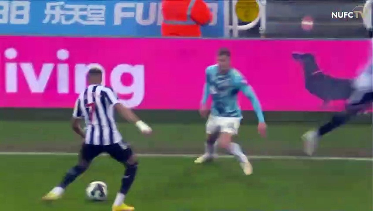 Newcastle United vs Southampton - Carabao Cup semi final highlights