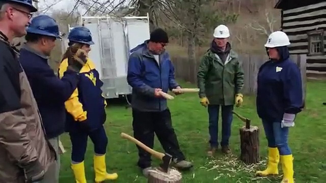 Barnwood Builders - Se7 - Ep04 HD Watch