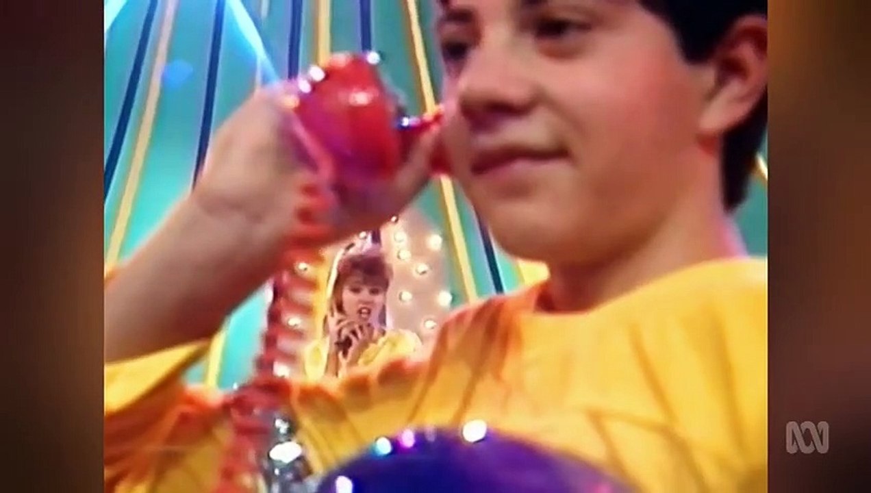 Anh's Brush with Fame - Se4 - Ep06 - Dannii Minogue HD Watch