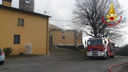 Lucca, paura in parrocchia per un incendio