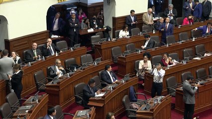Congresso peruano não chega a consenso sobre adiantamento de eleições
