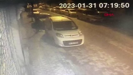 İSTANBUL-ZEYTİNBURNU'NDA DÜKKAN SAHİBİNİN UZAK GÖZLÜĞÜNÜ BİLE ÇALDILAR