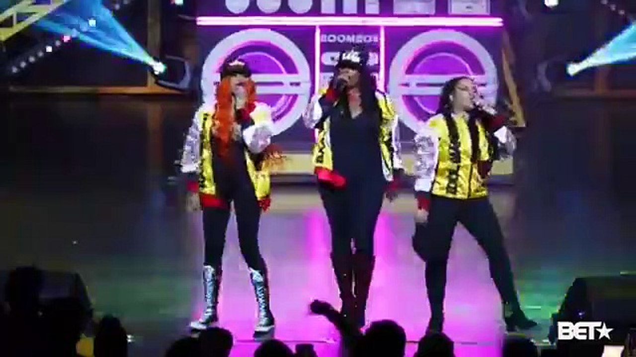 Ladies Night - Se1 - Ep07 - Caymans, We Have a Problem HD Watch