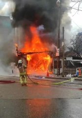 BEYKOZ'DA AYAKKABI DÜKKANI ALEV ALEV YANDI